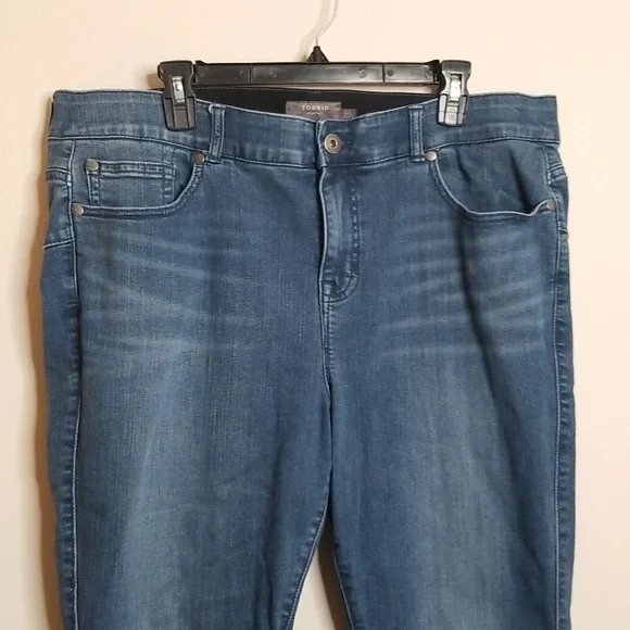 💥Torrid Bombshell Skinny Jeans 20R - Picture 2 of 8